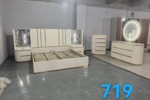 719 - Bedroom Set